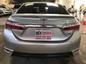 Cần bán xe Toyota Corolla Altis 2015, màu bạc, giá 620tr