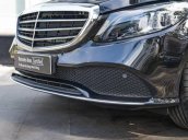 Bán xe Mercedes C200 đời 2018, màu đen