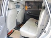 Bán Toyota Innova E sản xuất 2013, màu bạc, 490tr