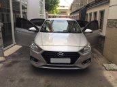 Cần bán Hyundai Accent năm 2019, màu bạc chính chủ giá cạnh tranh