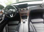 Bán Mercedes C200 Exclusive năm 2018, màu đen