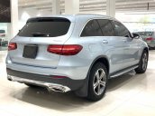 Bán Mercedes GLC250 năm sản xuất 2016, màu bạc, số tự động