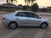 Cần bán gấp Toyota Vios E đời 2009, màu bạc xe gia đình