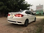 Cần bán gấp Honda City 2018, màu trắng, 565tr