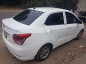 Cần bán Hyundai Grand i10 năm 2016, màu trắng, nhập khẩu nguyên chiếc số sàn