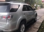 Cần bán lại xe Toyota Fortuner 2014, màu bạc, 690tr