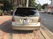 Cần bán Mitsubishi Grandis năm 2006, màu vàng cát