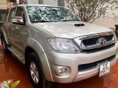 Cần bán xe Toyota Hilux đời 2009, màu bạc, nhập khẩu chính chủ