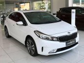 Giao xe nhanh toàn quốc - Giảm giá cực sốc cuối năm chiếc xe Kia Cerato 1.6MT, sản xuất 2019, màu trắng