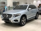 Bán Mercedes GLC250 năm sản xuất 2016, màu bạc, số tự động