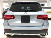 Bán Mercedes GLC250 năm sản xuất 2016, màu bạc, số tự động