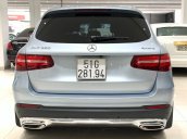 Bán Mercedes GLC250 năm sản xuất 2016, màu bạc, số tự động