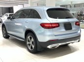 Bán Mercedes GLC250 năm sản xuất 2016, màu bạc, số tự động