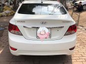 Cần bán gấp Hyundai Accent 1.4 MT năm sản xuất 2011, màu trắng, nhập khẩu nguyên chiếc số sàn giá cạnh tranh