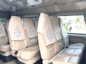 Bán Ford Transit Luxury năm 2017, màu bạc như mới