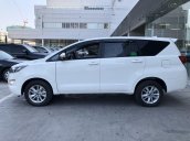 Cần bán xe Toyota Innova 2.0G AT số tự động 2018, màu trắng, đi 42.000km, 745 triệu