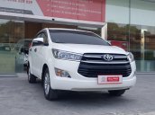 Cần bán Toyota Innova 2.0G AT đời 2017, màu trắng, đi 34.000km giá 725 triệu