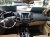 Bán xe Toyota Fortuner 2.7V 4x2 AT đời 2014, màu đen, giá 650 triệu