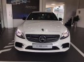 Bán xe Mercedes C300 sản xuất năm 2020, màu trắng