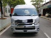 Bán Toyota Hiace năm 2019, màu bạc, nhập khẩu. Giao xe ngay