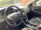 Cần bán xe Hyundai Sonata 2.0 AT năm sản xuất 2010, màu trắng, nhập khẩu, giá 515tr