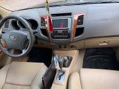 Xe Toyota Fortuner 2.7V 4x4 AT sản xuất năm 2009, màu đen