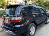 Xe Toyota Fortuner 2.7V 4x4 AT sản xuất năm 2009, màu đen