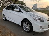 Cần bán xe Hyundai Accent Blue đời 2017, màu trắng, nhập khẩu số sàn