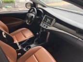 Bán ô tô Toyota Innova 2.0E sản xuất 2016, màu bạc số sàn, giá chỉ 580 triệu