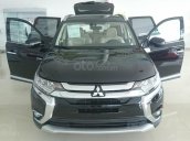 Bán xe Mitsubishi Outlander 2019, màu đen giá cạnh tranh