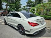 Cần bán xe Mercedes CLA 45 AMG đời 2017, nhập khẩu nguyên chiếc