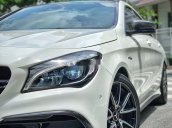 Cần bán xe Mercedes CLA 45 AMG đời 2017, nhập khẩu nguyên chiếc