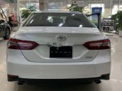 Cần bán Toyota Camry 2.5Q năm 2019, màu trắng, xe nhập