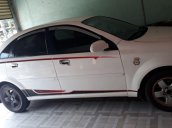 Cần bán Daewoo Lacetti năm sản xuất 2005, màu trắng, nhập khẩu 