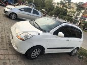 Bán xe Chevrolet Spark năm sản xuất 2011, màu trắng xe gia đình, giá chỉ 98 triệu