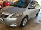 Cần bán gấp Toyota Vios 1.5E năm 2011, màu bạc