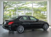 Bán Mercedes-Benz C300 sx 2017 xe cũ, nội thất đỏ duy nhất chính hãng