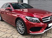 Cần bán Mercedes C300 AMG 2018, odo 5.300 km, đăng ký lần đầu 5/2019, màu đỏ