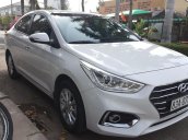 Bán Hyundai Accent 1.4MT màu trắng camay, bản gia đình sản xuất 2019 đi 6700km mới 99%