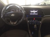 Bán Hyundai Elantra 2020, màu đỏ, giá cạnh tranh