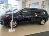 Bán xe Kia Sedona sản xuất 2020, màu đen