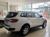 Cần bán Ford Everest 4X2 MT năm 2018, màu trắng giá cạnh tranh