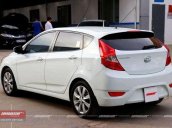 Cần bán Hyundai Accent AT đời 2014, màu trắng, nhập khẩu nguyên chiếc số tự động