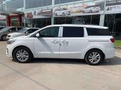 Bán Kia Sedona năm sản xuất 2020, màu trắng, nhập khẩu nguyên chiếc