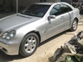 Xe Mercedes C class sản xuất 2004, màu bạc, 190 triệu