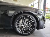 Cần bán lại xe Mercedes E300 sản xuất năm 2019, màu đen