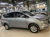 Cần bán Toyota Innova 2017 ít sử dụng, giá 678tr