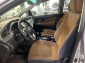 Cần bán Toyota Innova 2017 ít sử dụng, giá 678tr