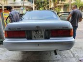 Bán xe Toyota Crown đời 1993, màu bạc, nhập khẩu