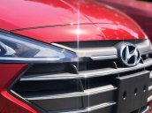 Cần bán xe Hyundai Elantra sản xuất 2020, màu đỏ